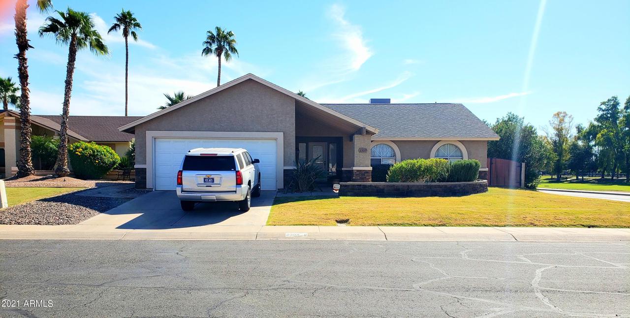 2309 W Manor Ct., Chandler, AZ 85224
