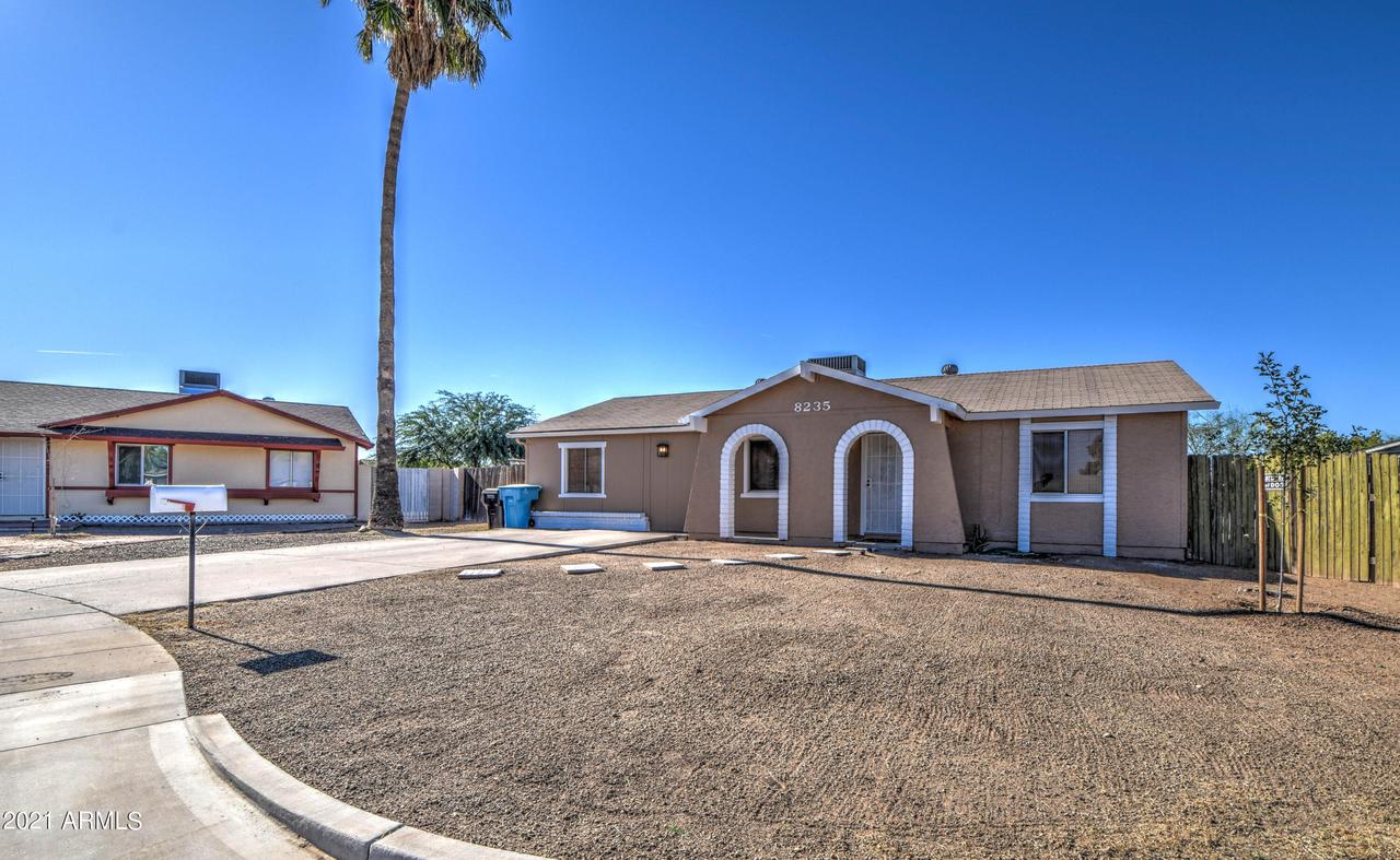 8235 W Meadowbrook Ave., Phoenix, AZ 85033