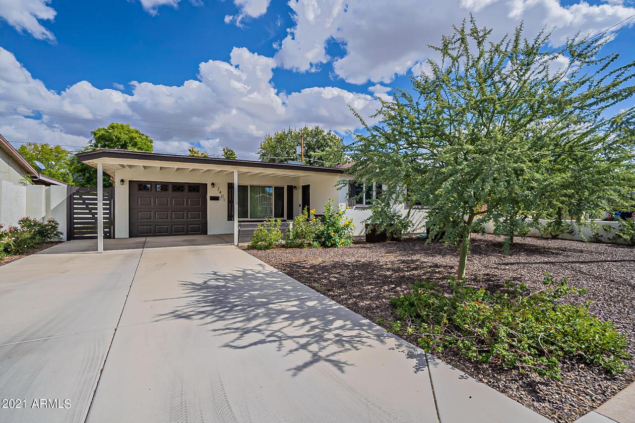 2401 N 37th Way, Phoenix, AZ 85008