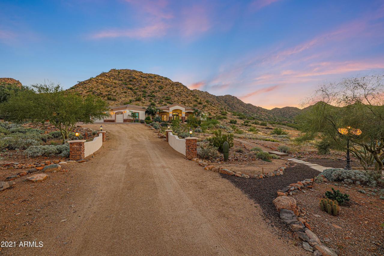 33984 N Mirage Ct., San Tan Valley, AZ 85144
