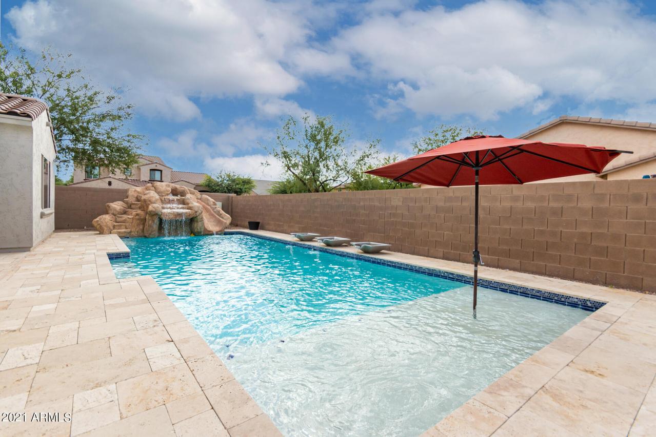 9135 W Buckhorn Tr., Peoria, AZ 85383