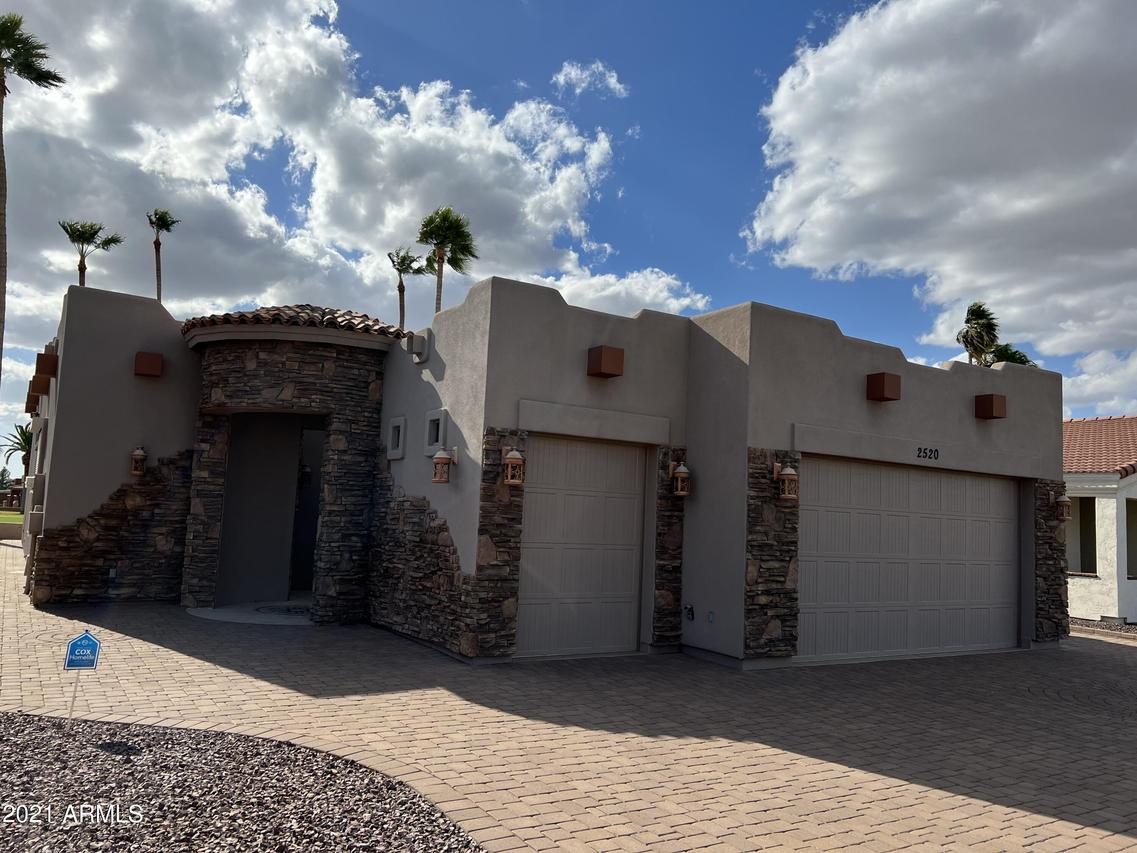 2520 N Trevino Pl., Mesa, AZ 85215