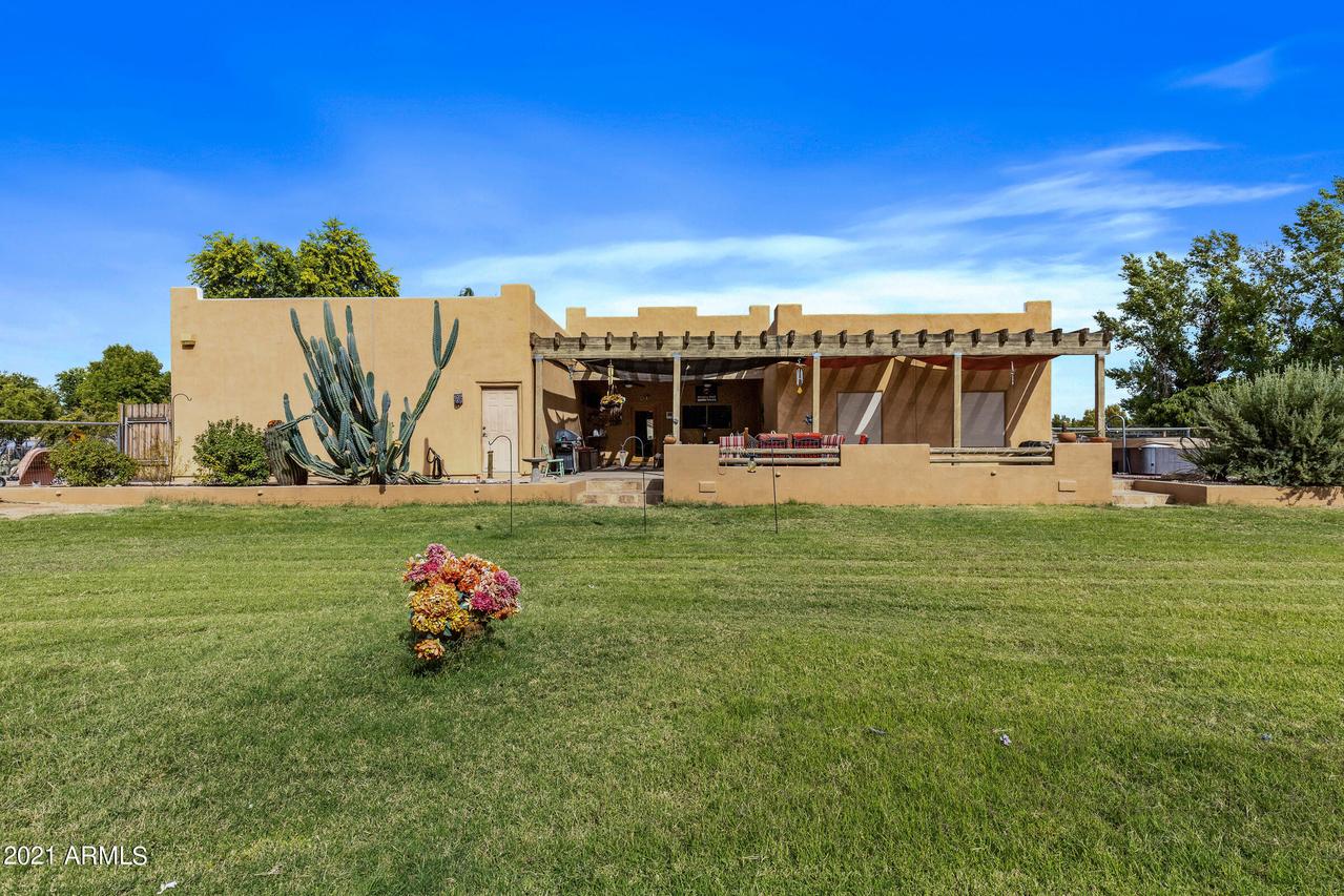 1187 W Via De Arboles, San Tan Valley, AZ 85140
