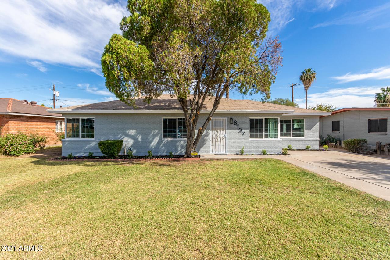 6107 N 19th Ave., Phoenix, AZ 85015