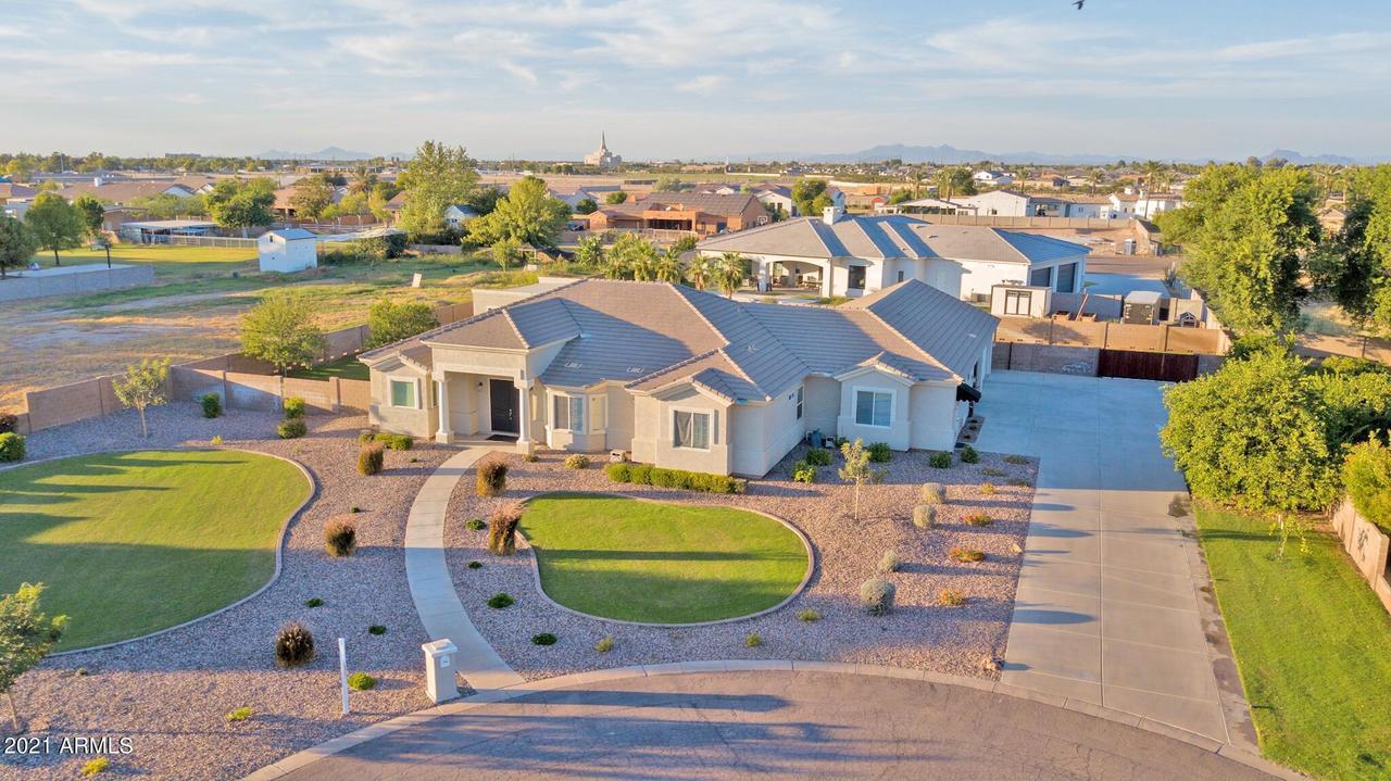 2764 E Claxton Ct., Gilbert, AZ 85297
