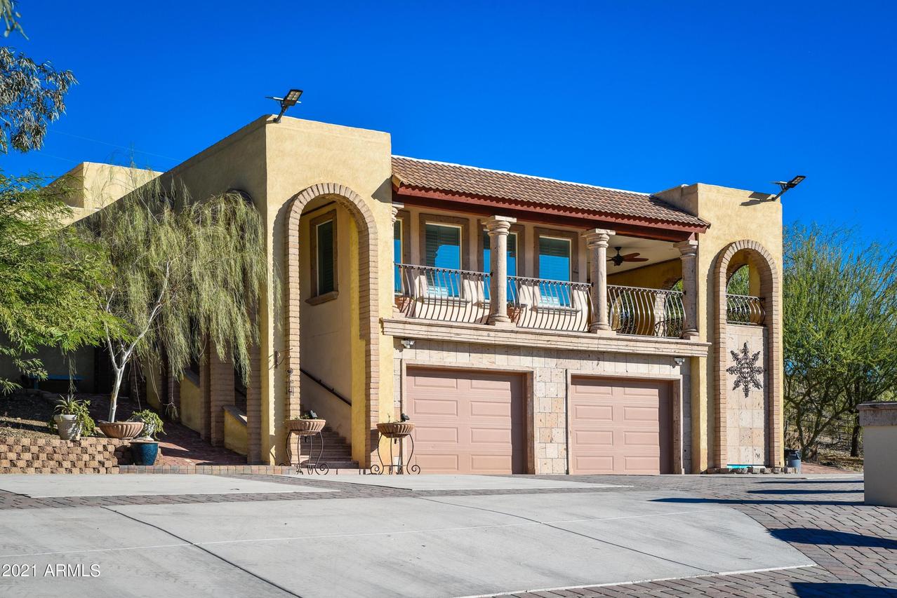 4216 W Carver Rd., Laveen, AZ 85339