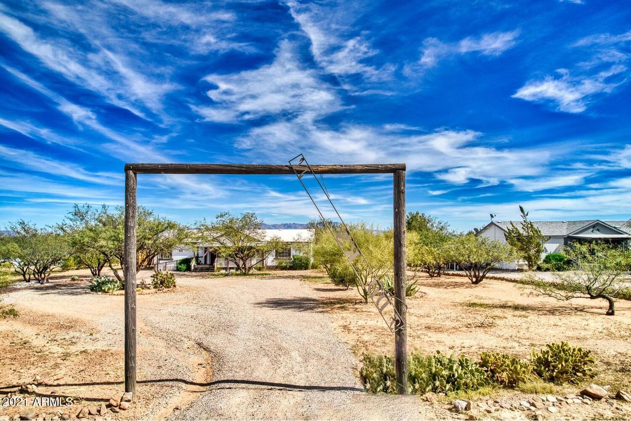 5763 S Mesquite Tree Ln., Hereford, AZ 85615