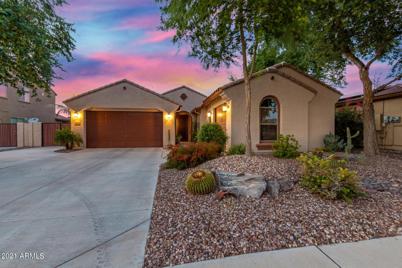 5430 W Samantha Way, Laveen, AZ 85339