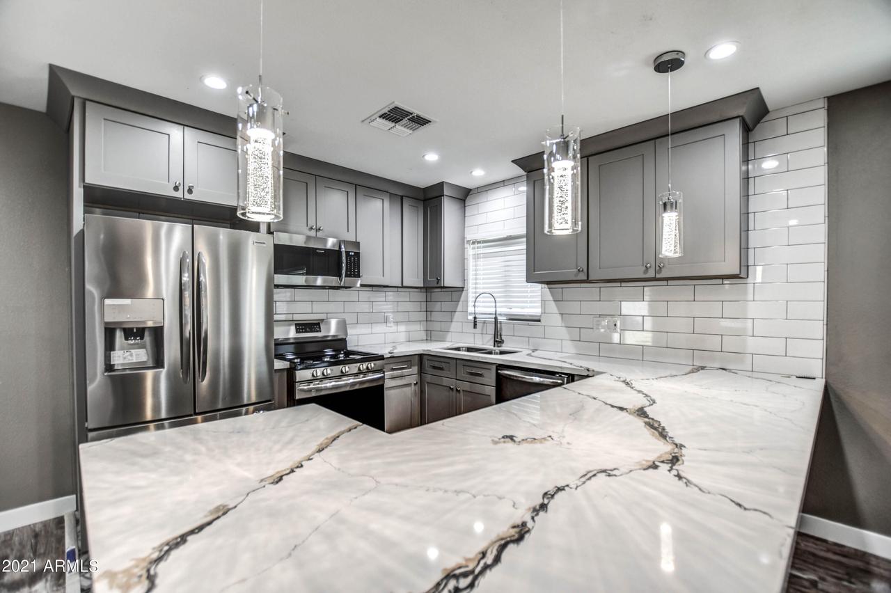 3207 N 21st St., Phoenix, AZ 85016