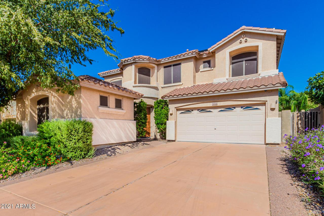 3018 W Espartero Way, Phoenix, AZ 85086