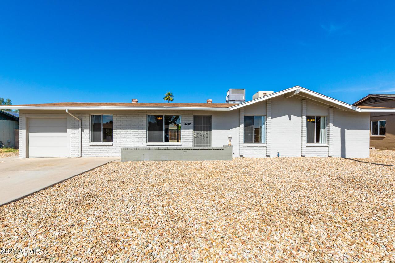 1602 W Michelle Dr., Phoenix, AZ 85023