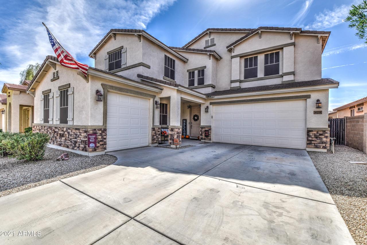 429 E Navajo Tr., San Tan Valley, AZ 85143