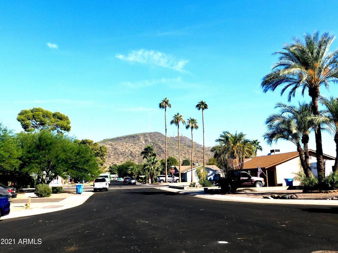 2325 W Charter Oak Rd., Phoenix, AZ 85029