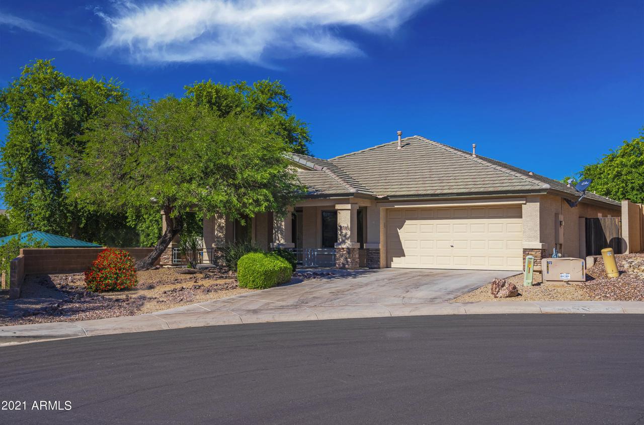 2226 W Roy Rogers Rd., Phoenix, AZ 85085