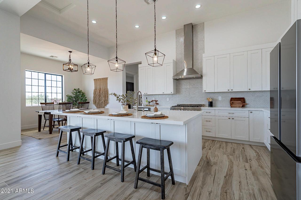 5323 E 5th Ave., Apache Junction, AZ 85119