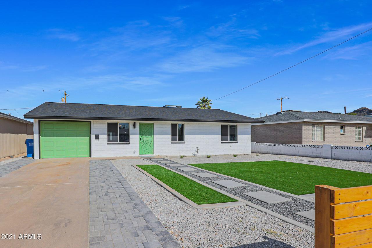 902 E El Caminito Dr., Phoenix, AZ 85020