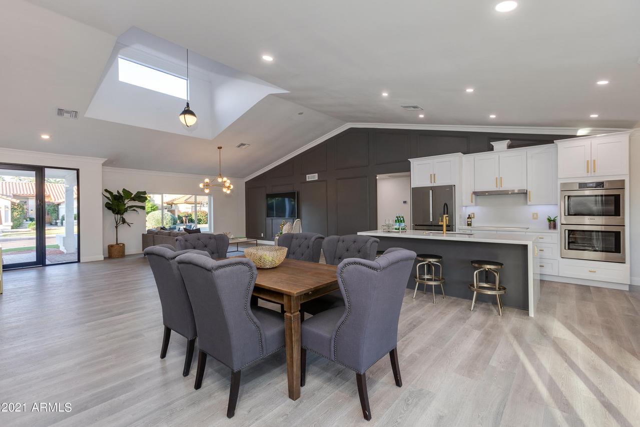 10207 E San Salvador Dr., Scottsdale, AZ 85258