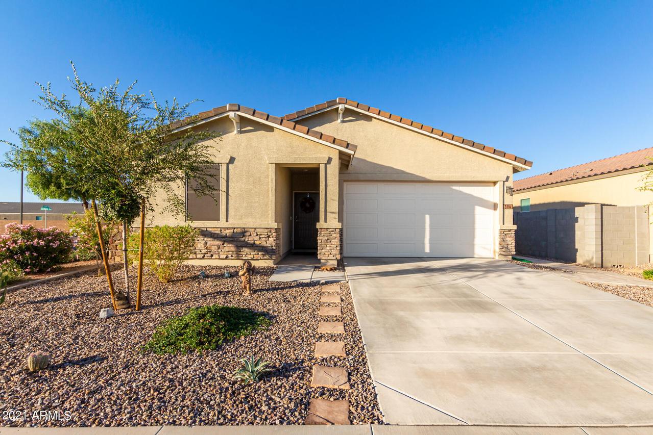 394 W Satinka Dr., San Tan Valley, AZ 85140