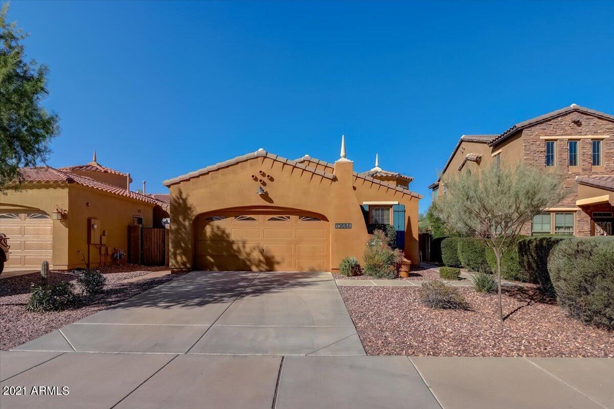 13684 W Chaparosa Way, Peoria, AZ 85383