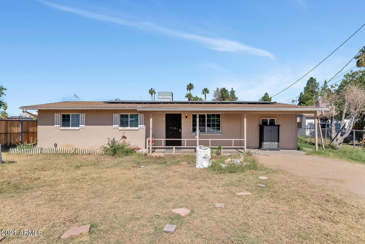 2422 W Coolidge St., Phoenix, AZ 85015