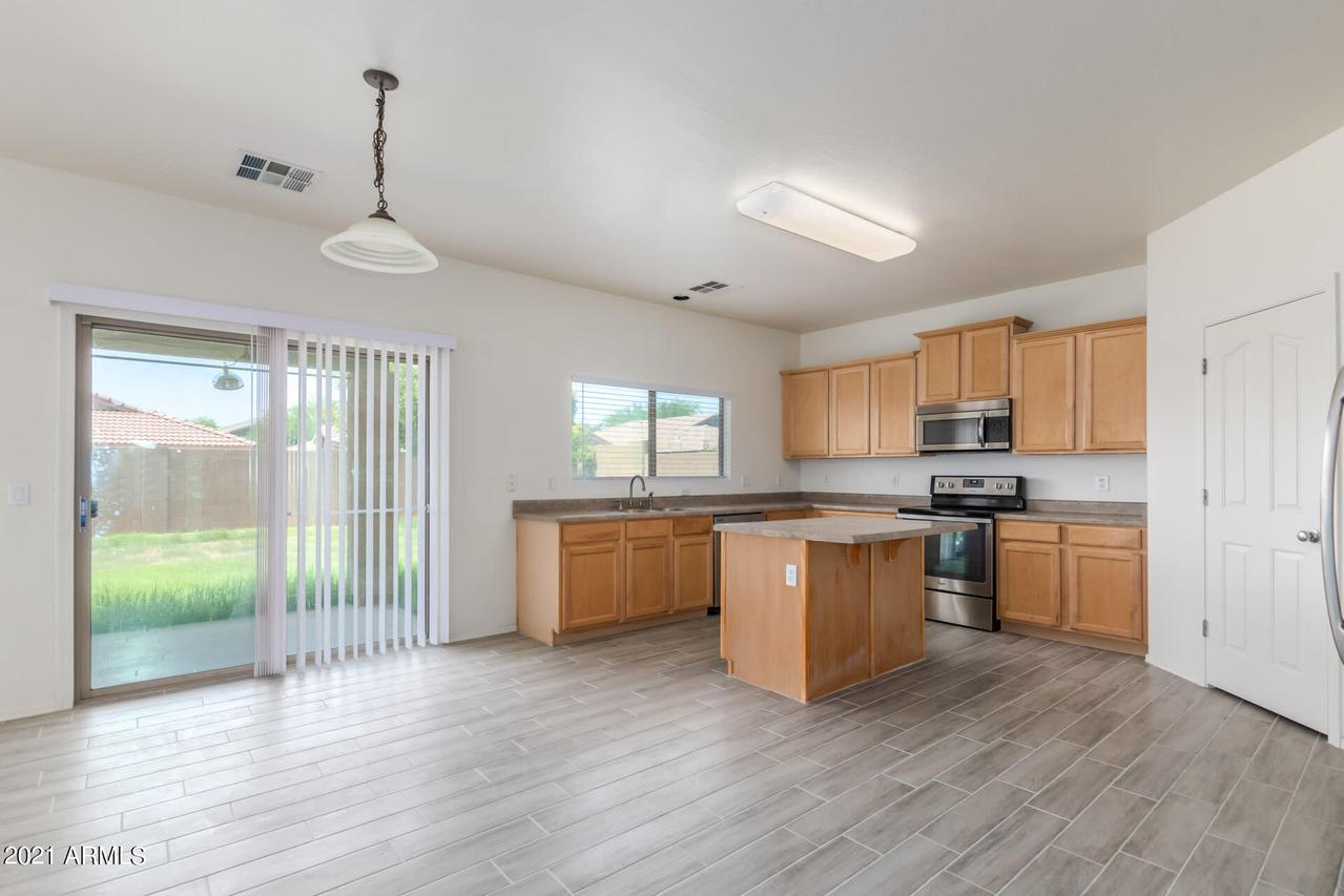 11710 N 152nd Dr., Surprise, AZ 85379