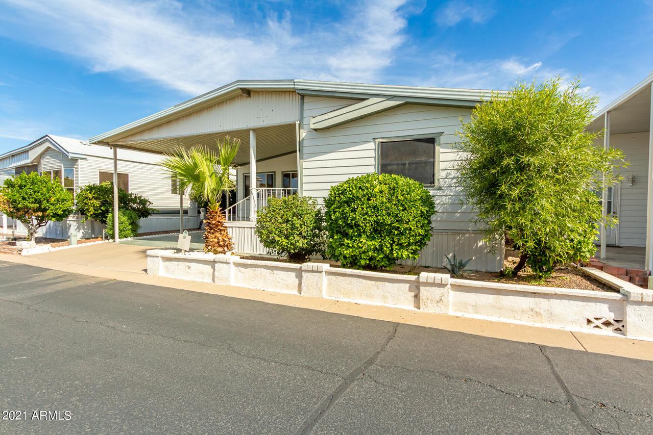 111 S Greenfield Rd. #557, Mesa, AZ 85206