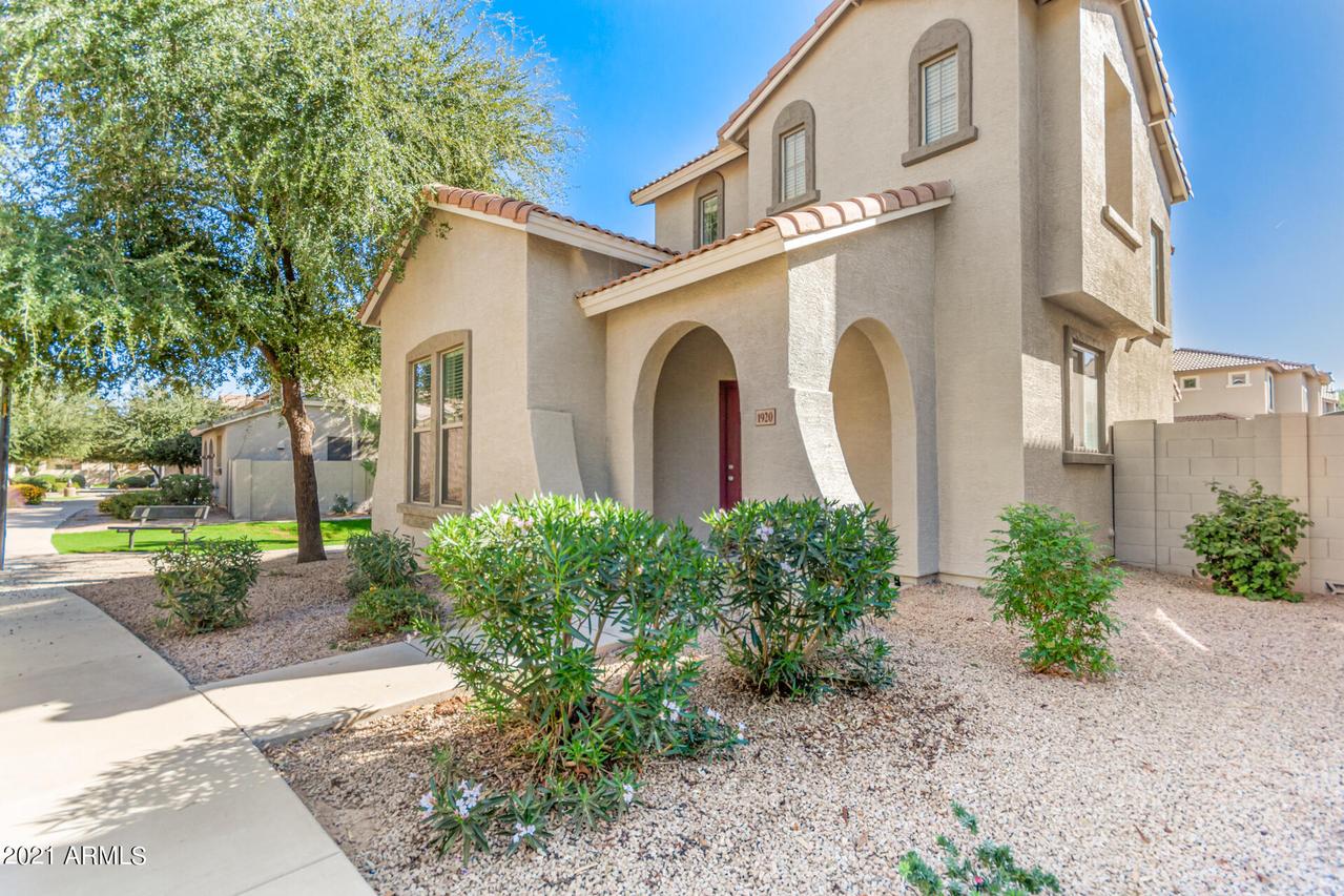 1920 E Del Rio St., Gilbert, AZ 85295