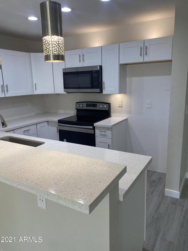 8055 E Thomas Rd. #H102, Scottsdale, AZ 85251