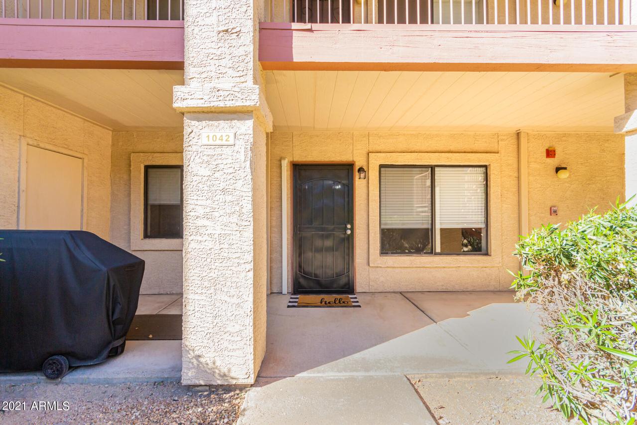 1440 N Idaho Rd. #1042, Apache Junction, AZ 85119