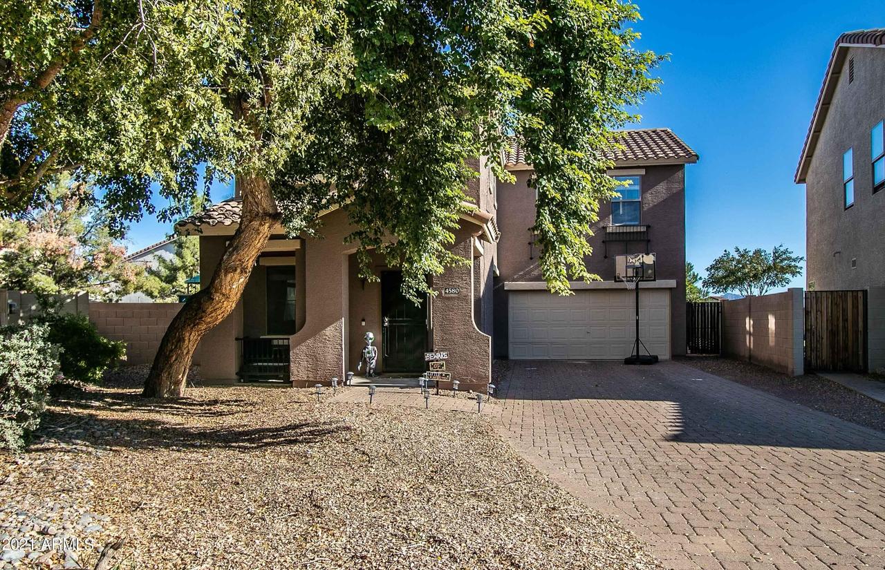 4580 E Del Rio St., Gilbert, AZ 85295