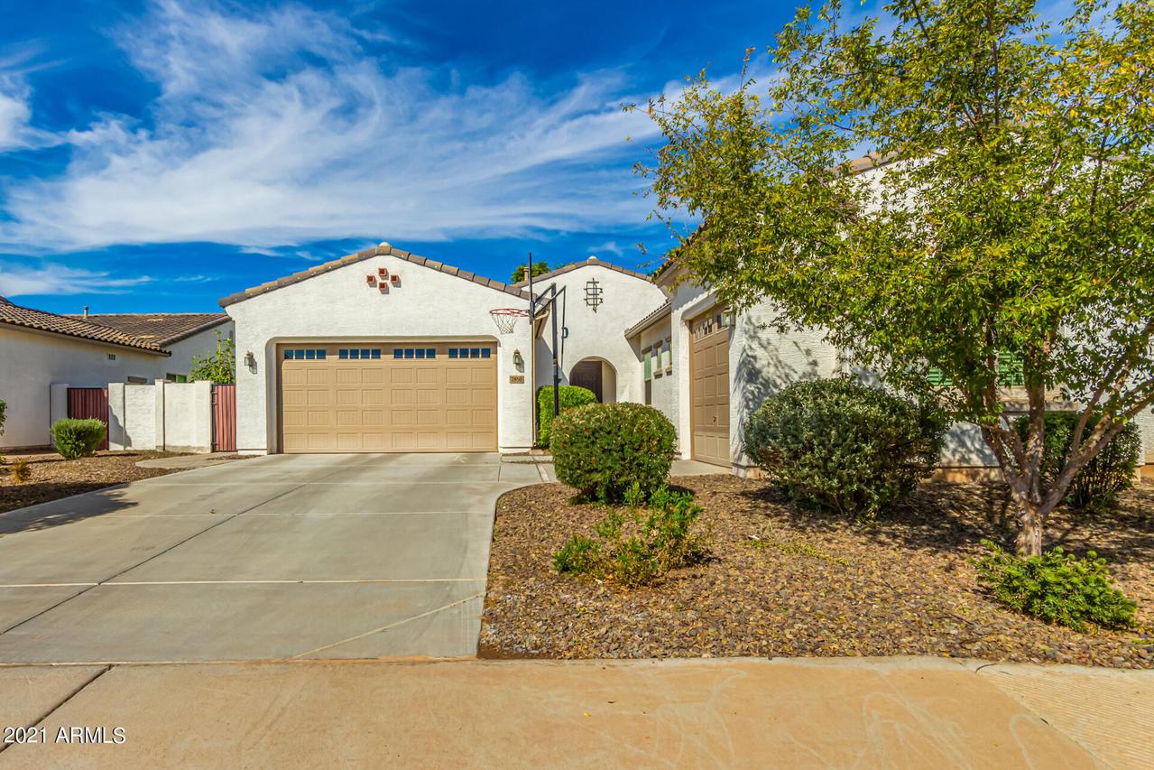 2850 E Iris Dr., Chandler, AZ 85286