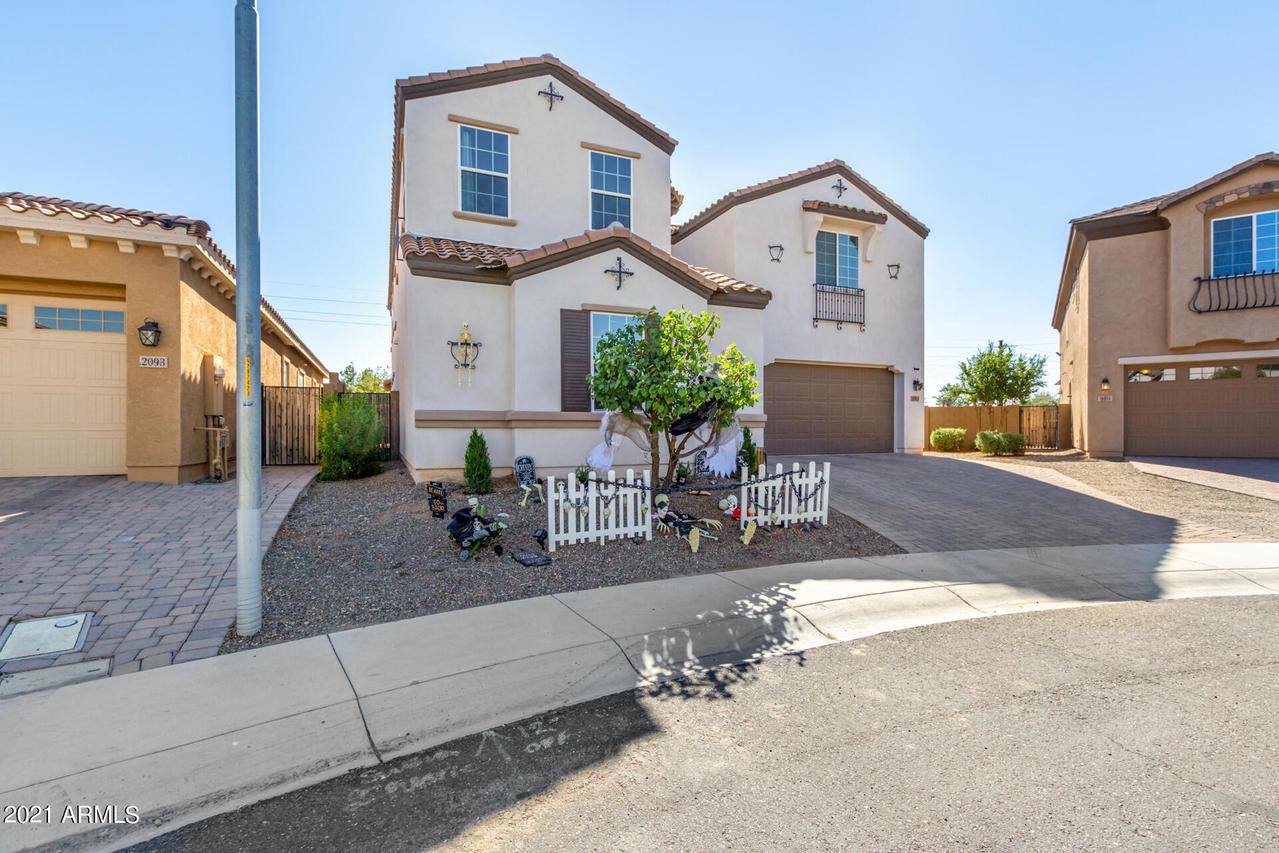 2083 E Kesler Ln., Chandler, AZ 85225