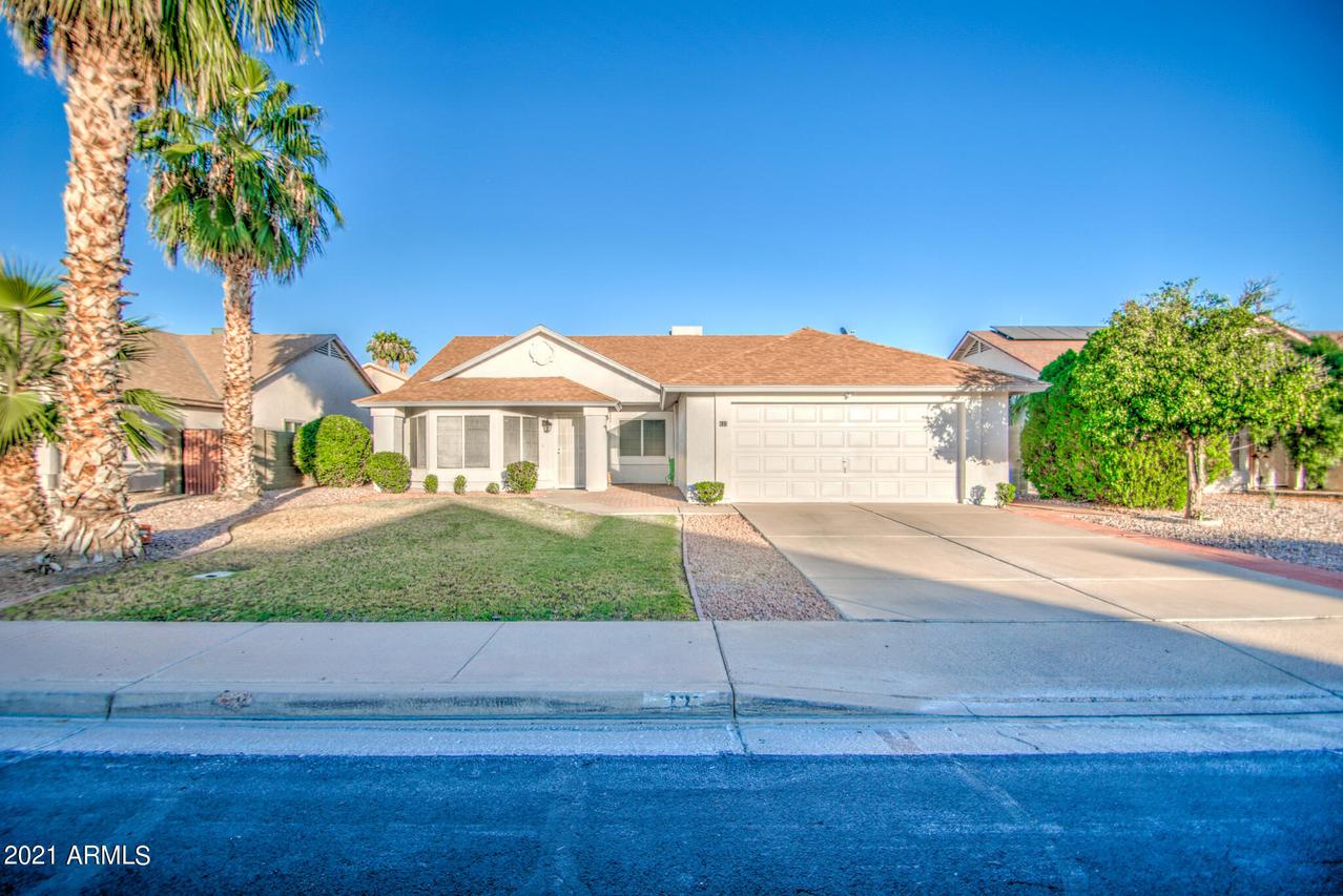837 N Falcon Dr., Gilbert, AZ 85236