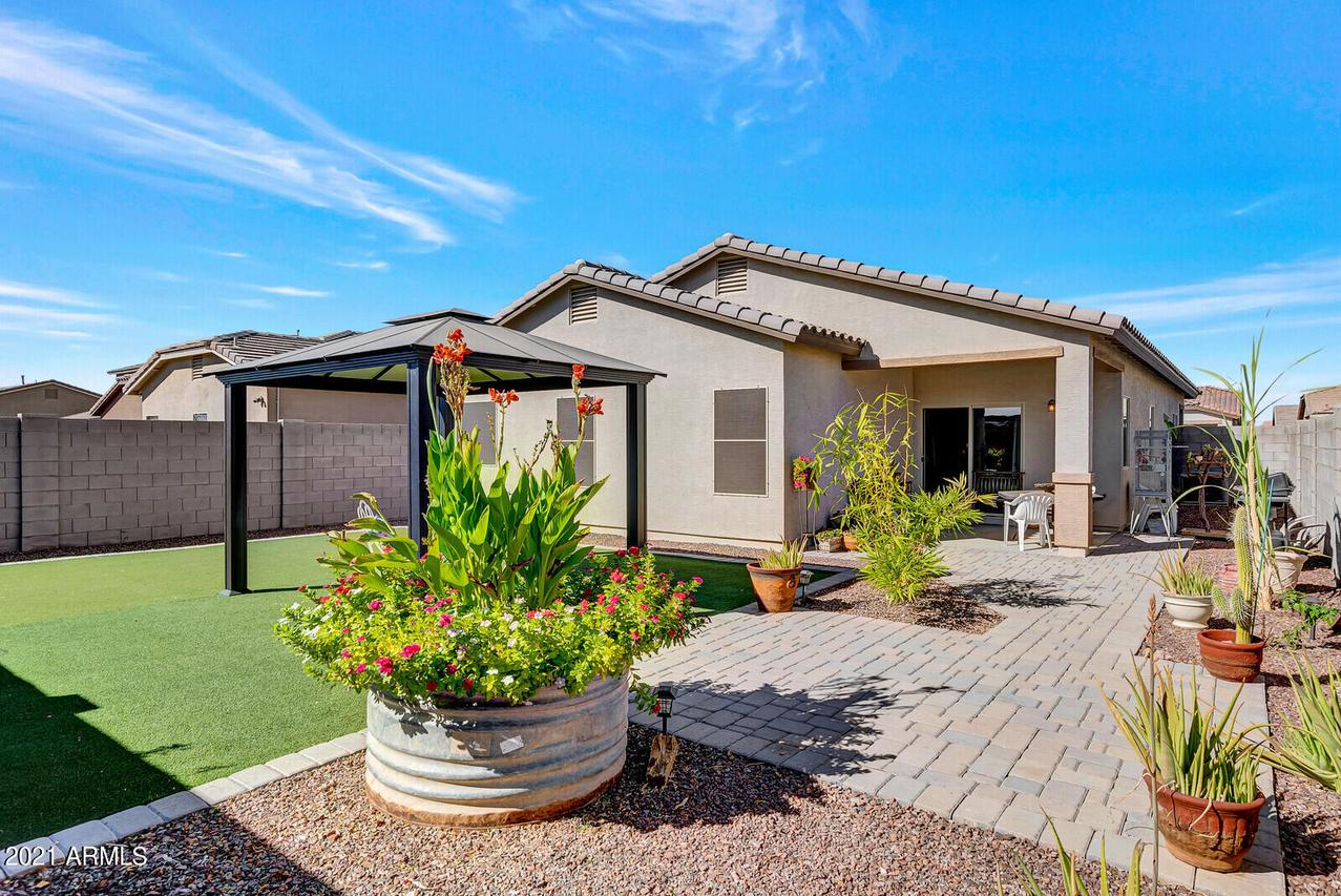 903 W Sisso Tree Ave., San Tan Valley, AZ 85140