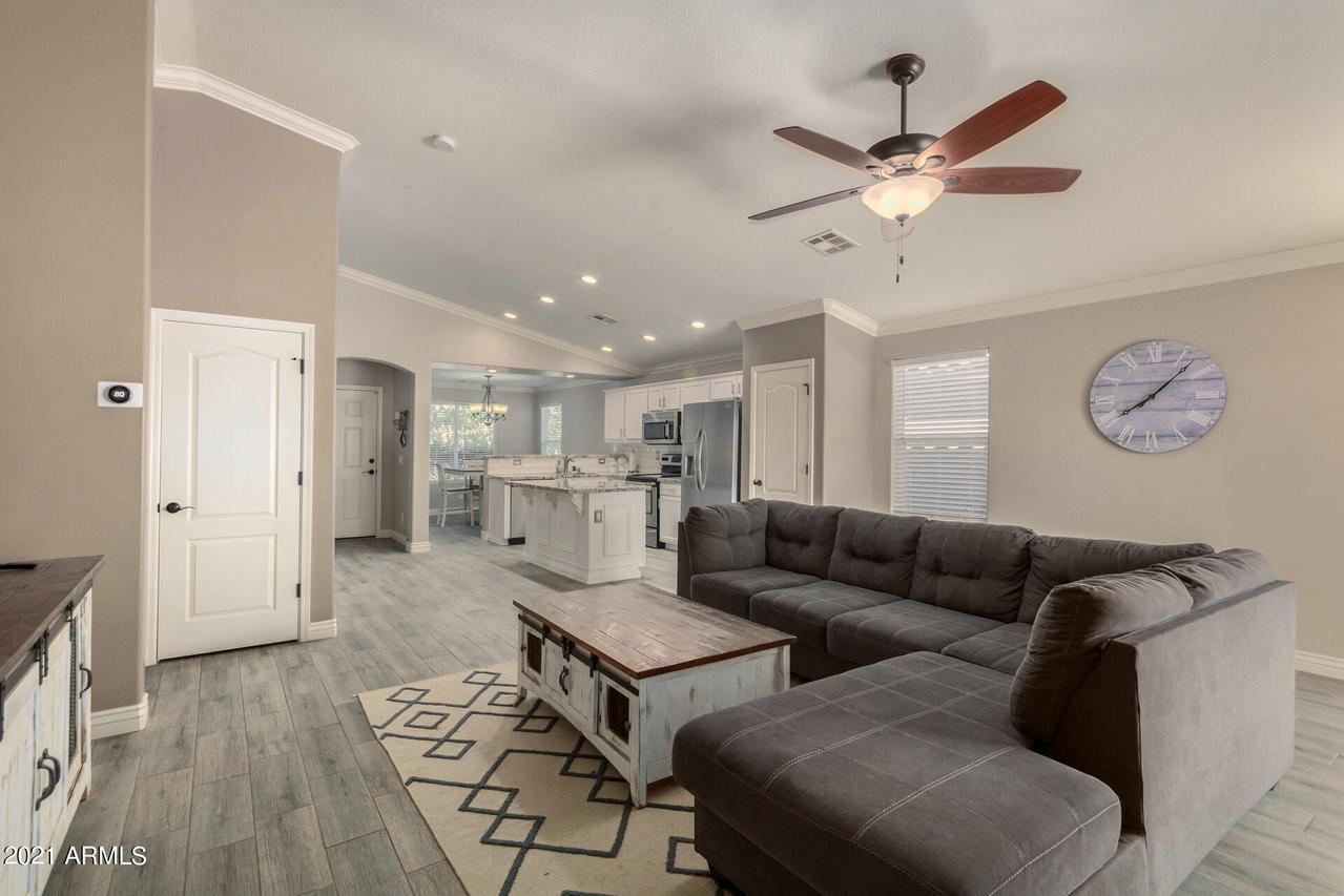 2677 W Angel Way, Queen Creek, AZ 85144