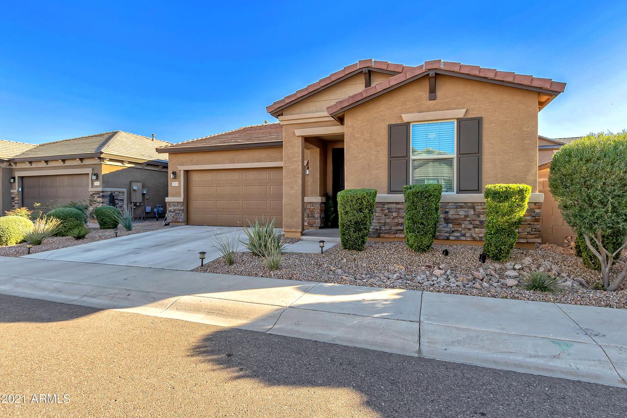 7839 E Billings St., Mesa, AZ 85207