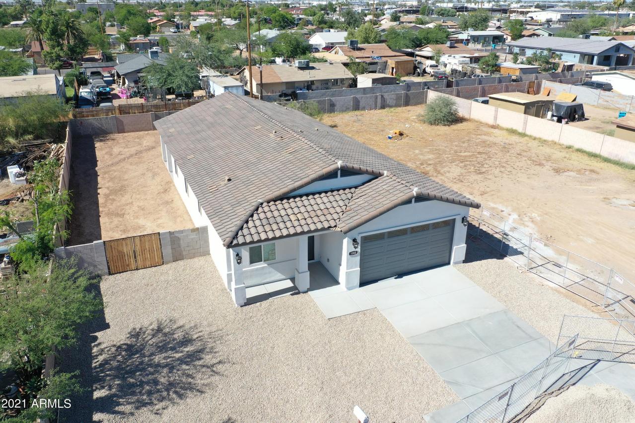 1002 S 30 Ave., Phoenix, AZ 85009