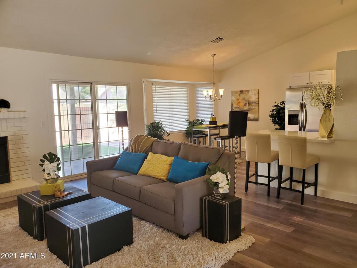 718 W Cheyenne Dr., Chandler, AZ 85225