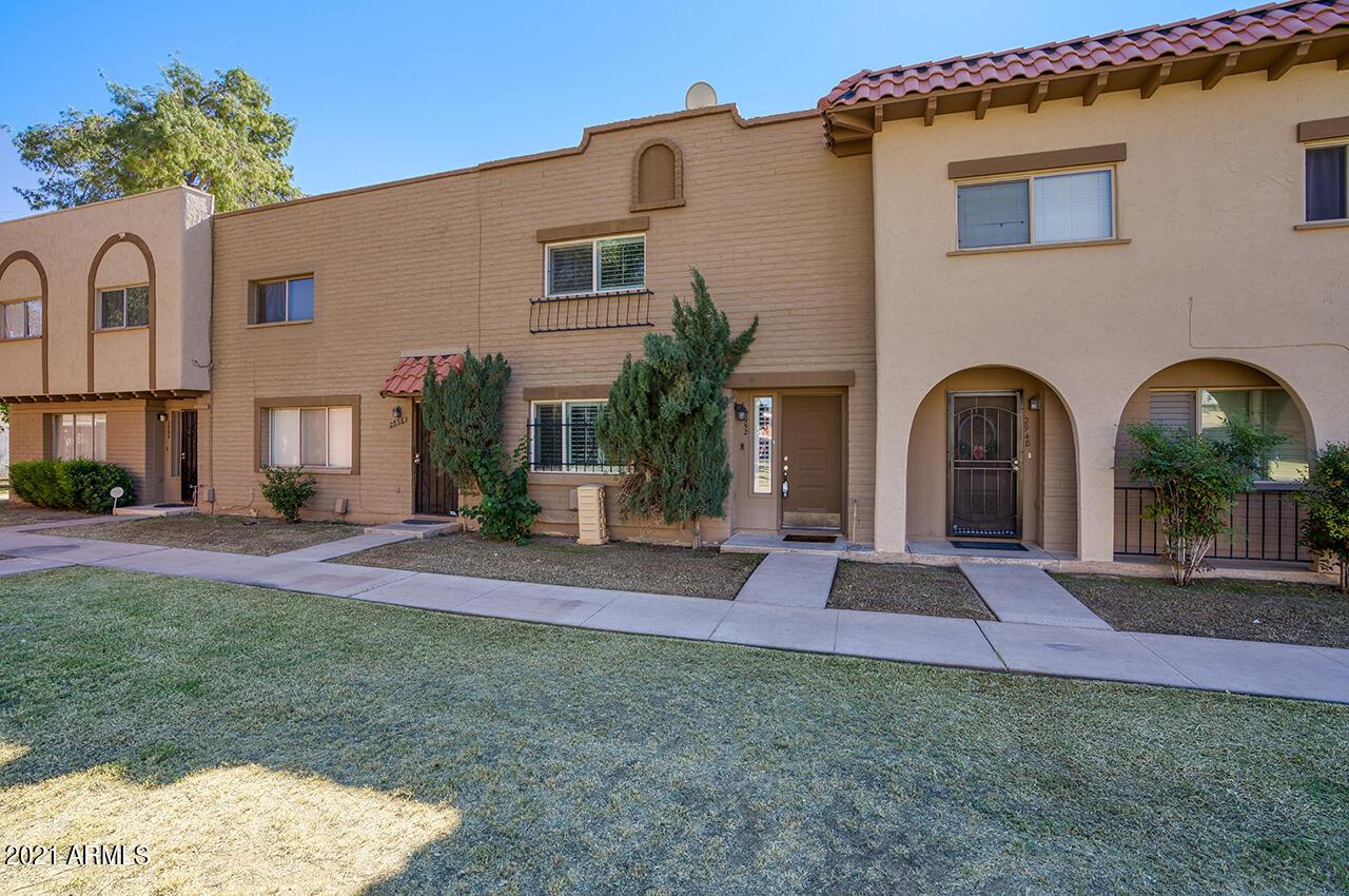 2952 E Clarendon Ave., Phoenix, AZ 85016