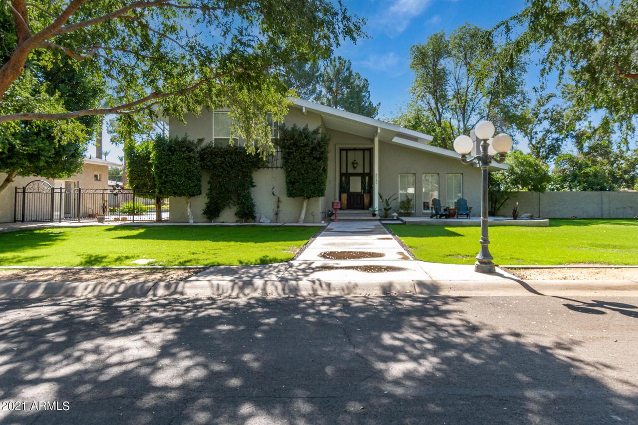 8549 E Hazelwood St., Scottsdale, AZ 85251