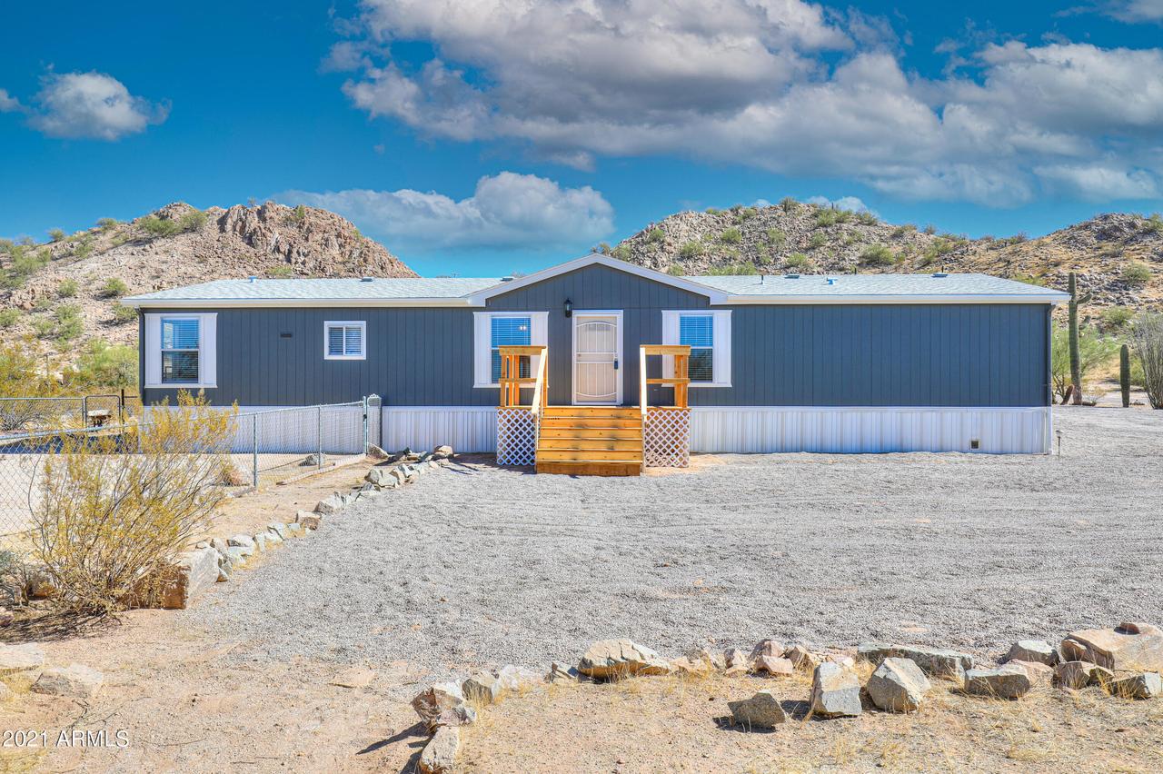 61 N Liebre Rd., Maricopa, AZ 85139