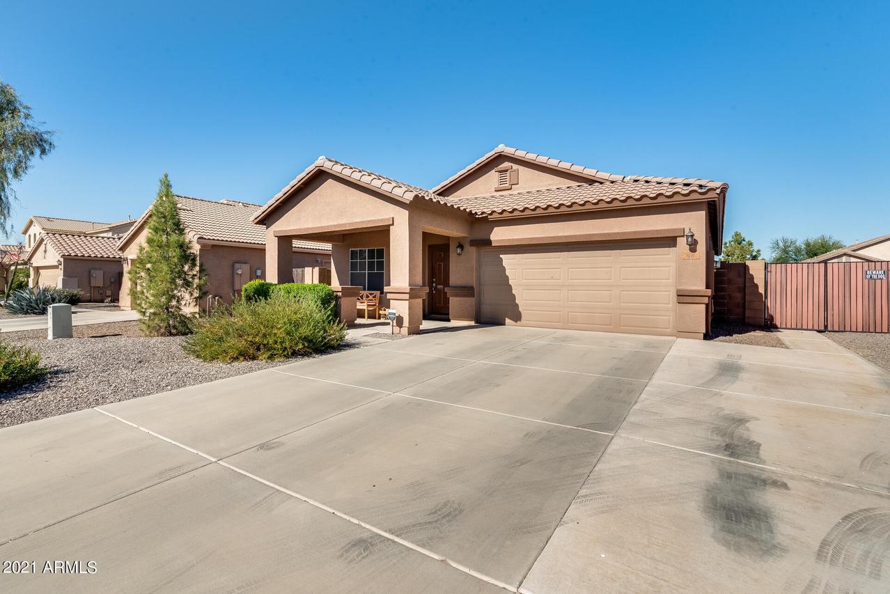 80 W Dana Dr., San Tan Valley, AZ 85143