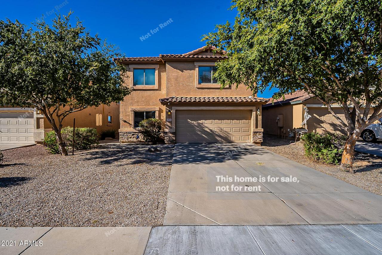 3924 E Rock Dr., San Tan Valley, AZ 85143