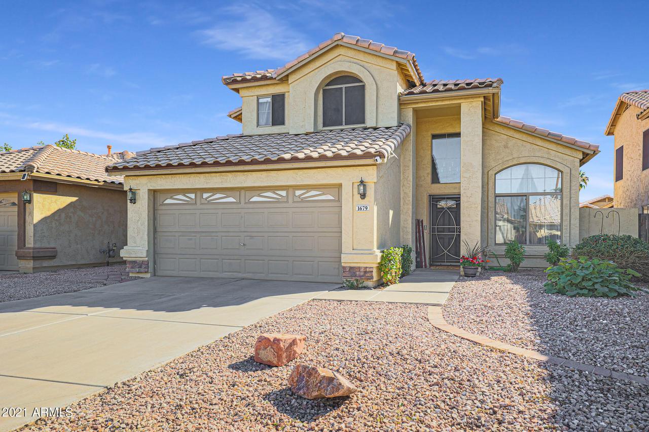 1679 E Aspen Way, Gilbert, AZ 85234