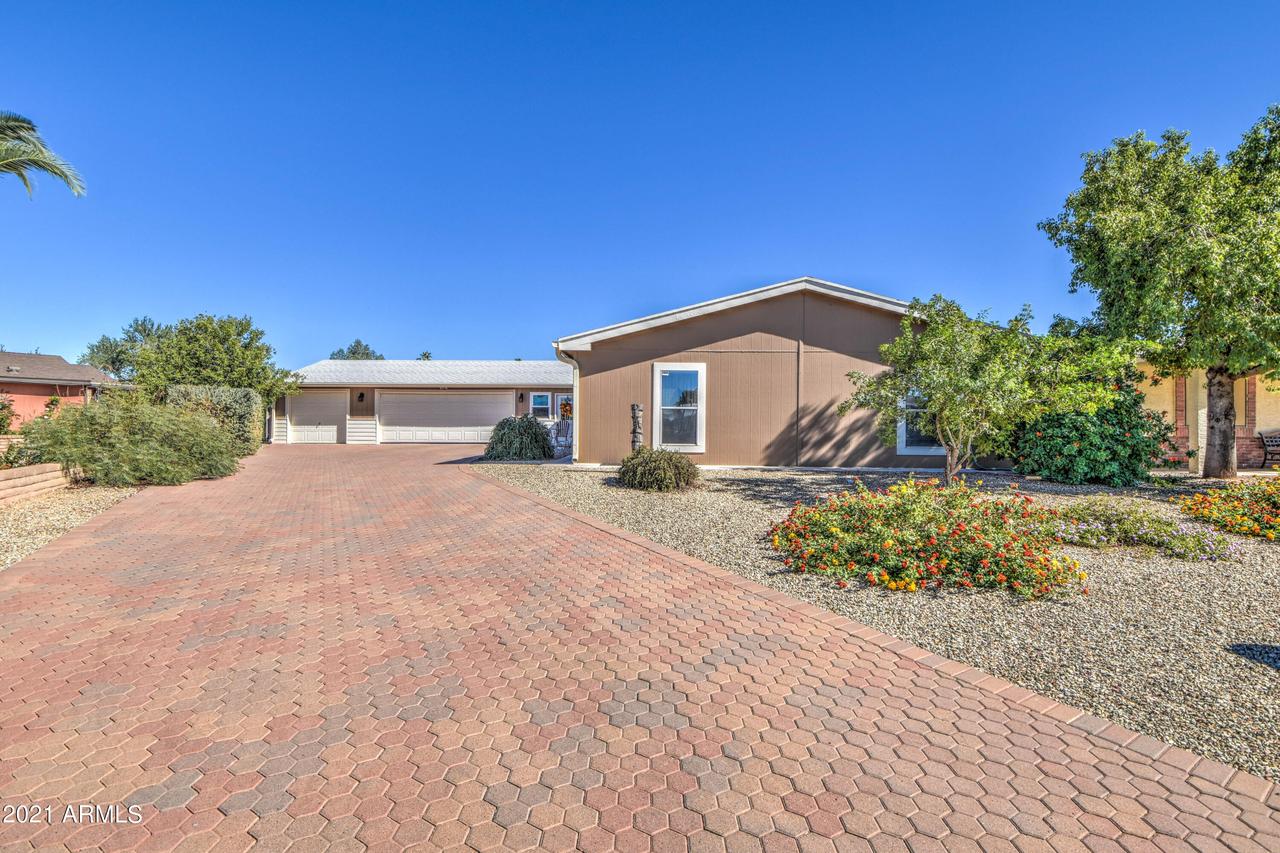 26423 S Navajo Pl., Sun Lakes, AZ 85248