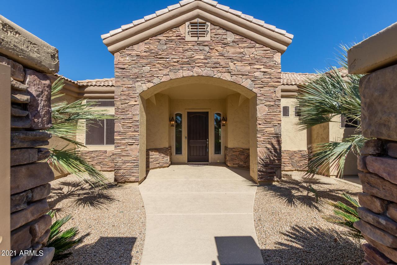 14738 W Carbine Ct., Sun City West, AZ 85375