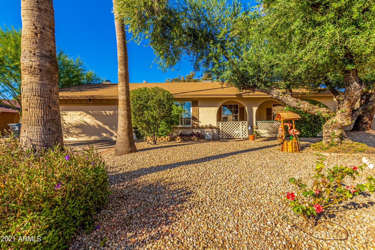 2708 W Acoma Dr., Phoenix, AZ 85053