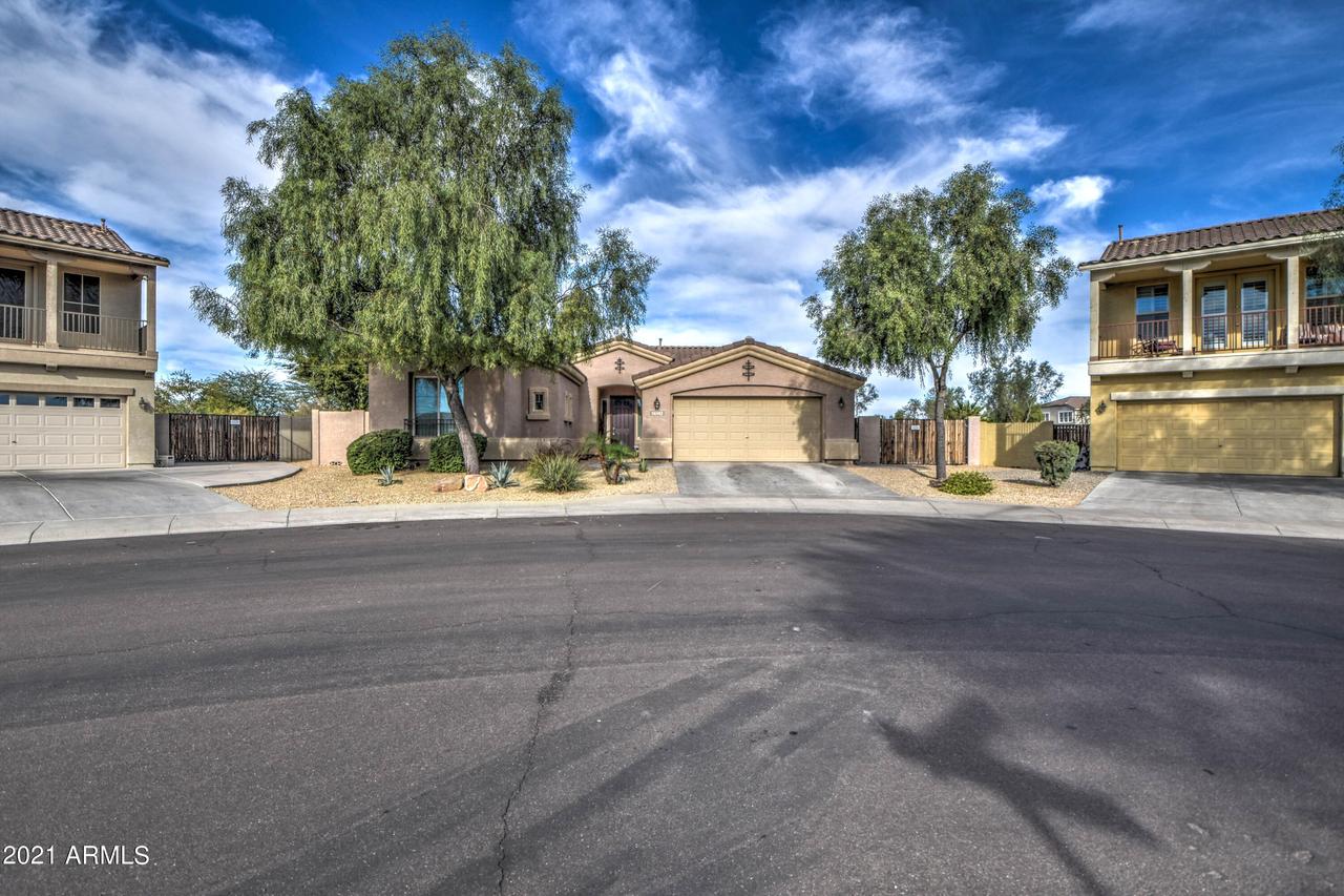 16542 N 182nd Ln., Surprise, AZ 85388