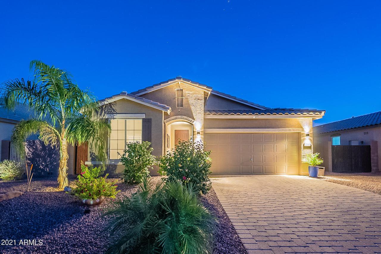 2163 W Kenton Way, Queen Creek, AZ 85144