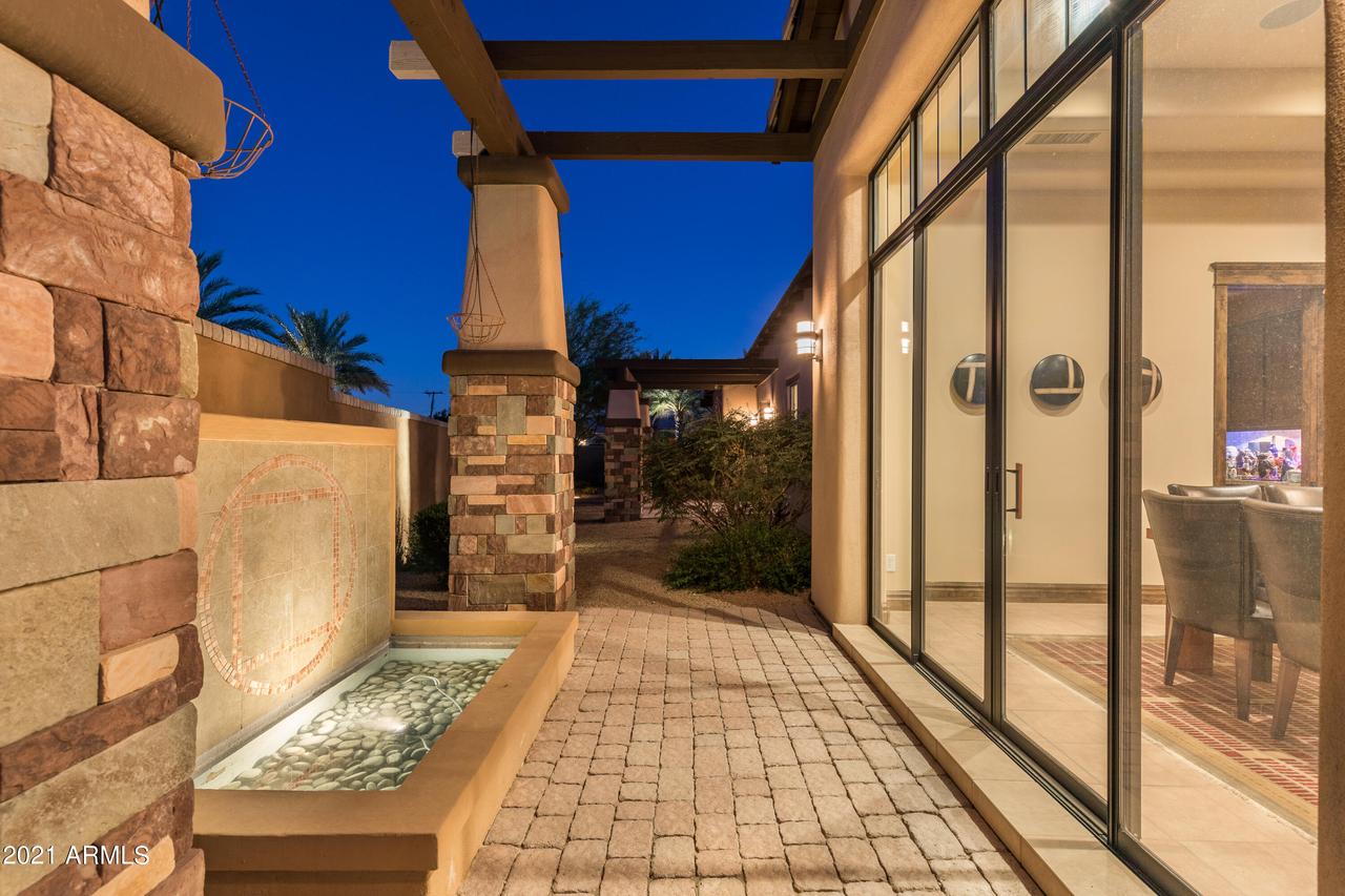 6400 N Cattle Track Rd., Scottsdale, AZ 85250